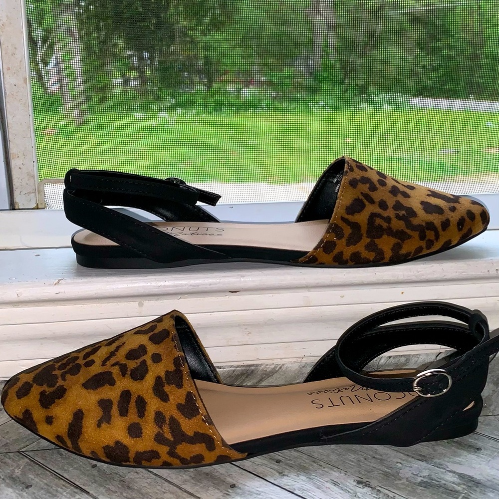 Coconuts By Matisse Leopard Print Pointed Toe, An… - image 2